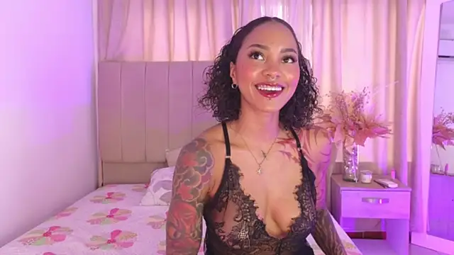 LizStorm  online show from March 3, 7:09 pm