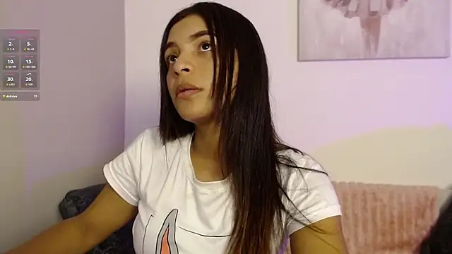 chloe peach  online show from February 22, 1:01 pm