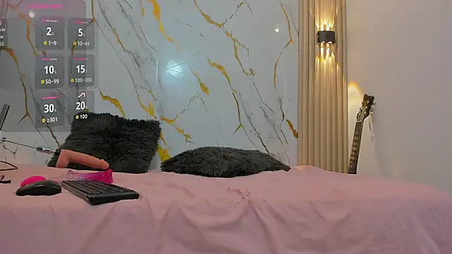 Zoey Taylor07 online show from March 13, 12:50 pm