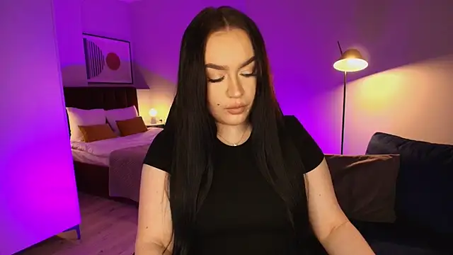 tinafox  online show from February 12, 8:16 am