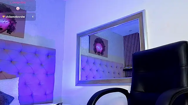 amber  moon1 online show from June 24, 7:24 pm