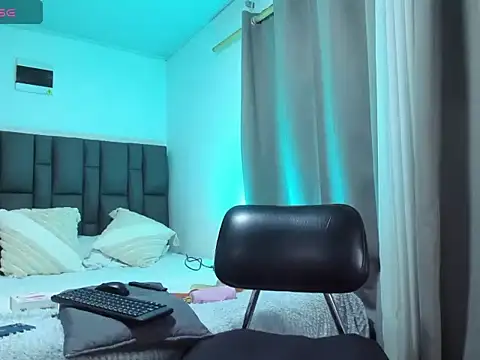 hanna rodriguez online show from February 17, 11:37 pm