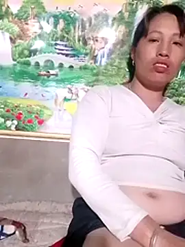 Gummiesu online show from April 16, 9:39 pm