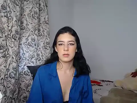 luisandri  online show from March 2, 10:48 pm