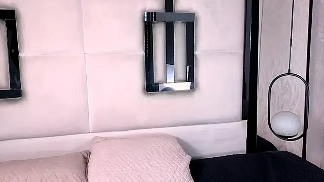 JuneCollins online show from February 16, 9:36 pm