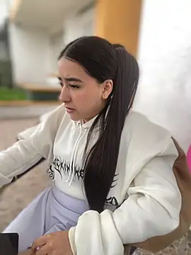 AuroraJohns Pink online show from February 19, 8:40 pm