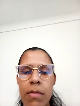 mitzukywinteer online show from March 25, 8:23 pm