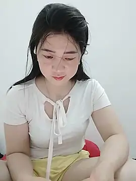 LoveLillyy69 online show from May 30, 2:37 pm
