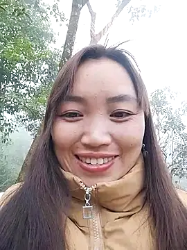 lia-coy online show from March 17, 10:52 am