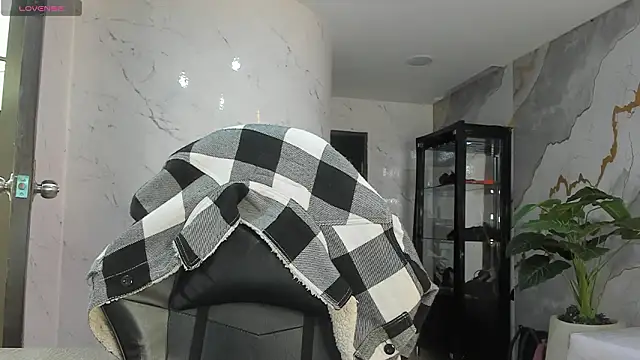 Qetsyah tf online show from February 13, 1:46 pm