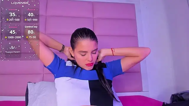 Catalinna 03 online show from March 17, 1:04 pm