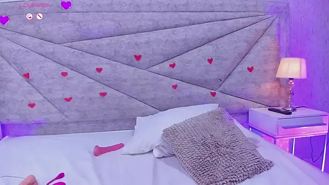 RousSweet- online show from February 17, 9:25 pm