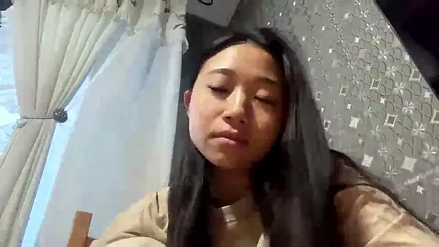 SweetMiaXO online show from March 8, 9:08 pm