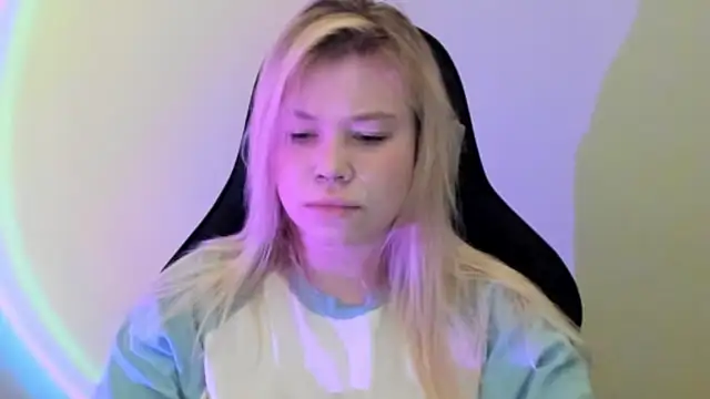 Lulu Di online show from February 20, 3:38 am