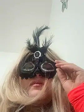 Azra-azrat0 online show from March 4, 4:24 pm