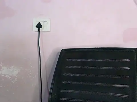 angelpriya  online show from April 24, 7:38 pm