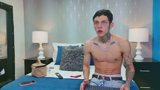 MadyAndEthan online show from April 8, 12:51 pm