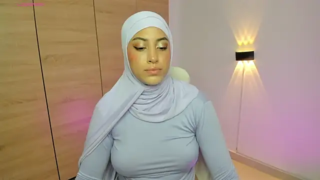 LAY LA  online show from March 16, 9:41 pm