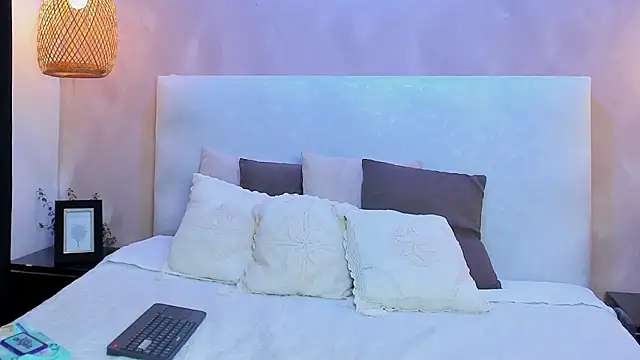 Piinksoul149 online show from February 3, 3:04 am