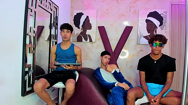 PRETTY COCK1 online show from February 6, 7:34 am