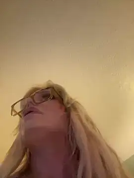 starandsky online show from March 12, 4:04 am