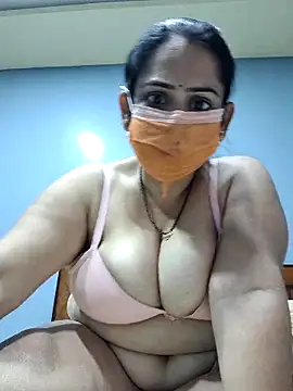 diyam4002 online show from February 21, 11:44 am