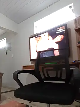 jhenyseducao online show from March 18, 1:27 pm