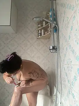 Aloyenita online show from March 9, 1:36 pm