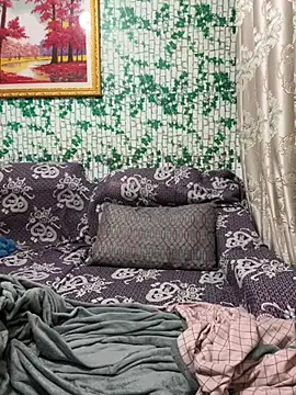 BIGBABYYEYE online show from March 15, 3:25 pm