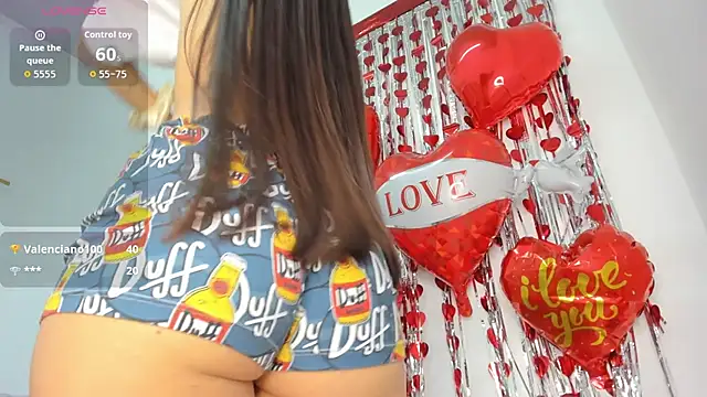 velvetluna  online show from February 14, 12:40 pm