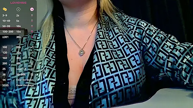 Emiliaaah online show from March 9, 5:27 pm