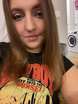 AliceDesmee online show from February 8, 6:22 pm