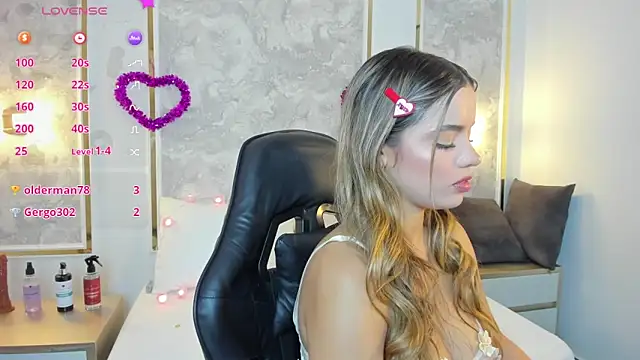 scarlet 07  online show from February 12, 7:37 pm