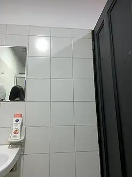 Annie bonnie  online show from March 24, 11:37 am