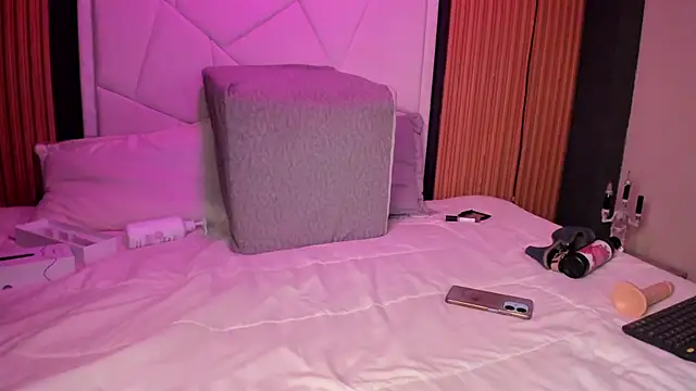 MiaTorres4 online show from March 27, 8:26 am