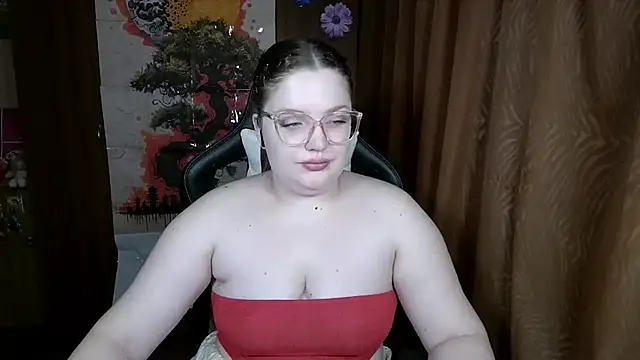 Teasing Dora online show from March 14, 12:00 am