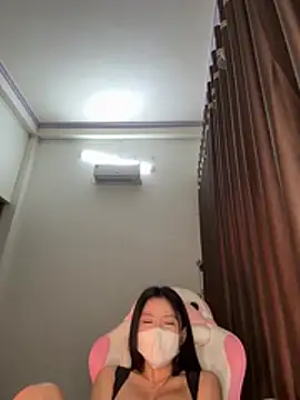 wang1472581 online show from March 11, 4:31 pm