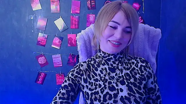 CuttieEmma online show from March 16, 12:31 pm