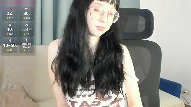 CosmicGleam online show from April 11, 9:18 pm