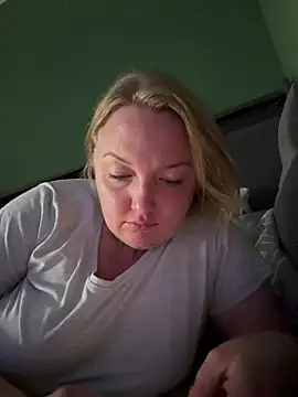 Lolaaxxx13 online show from June 26, 7:26 pm