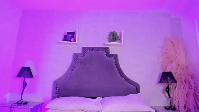 KarelyMitchel online show from February 21, 1:23 pm