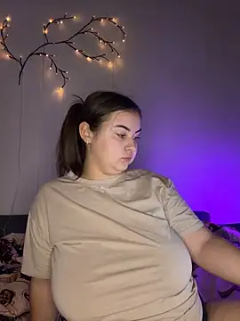 AlyaX X online show from February 4, 1:47 pm