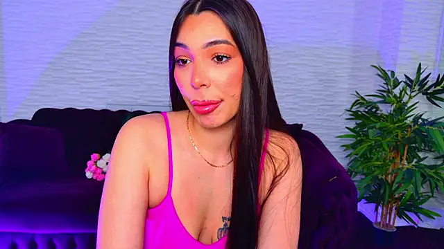 MollyDolley online show from February 18, 8:08 pm