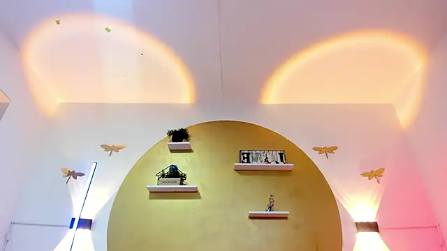 Maddie Rosee online show from February 3, 6:22 am