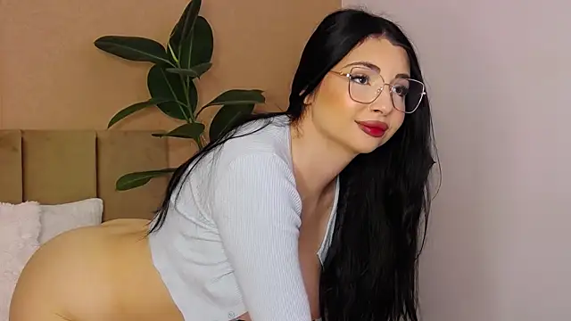 BellaHere online show from May 16, 7:11 am