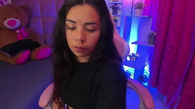 liany taylor online show from March 1, 3:06 am