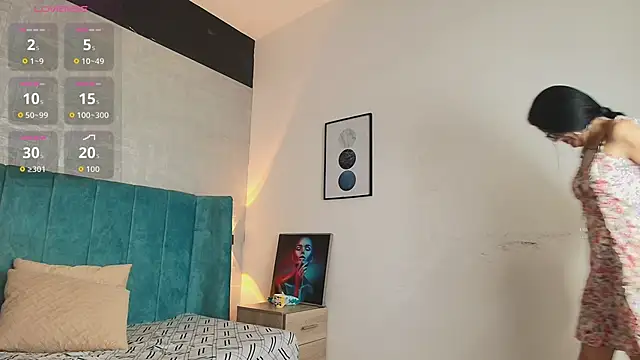 dulcenena moon online show from February 28, 1:10 pm