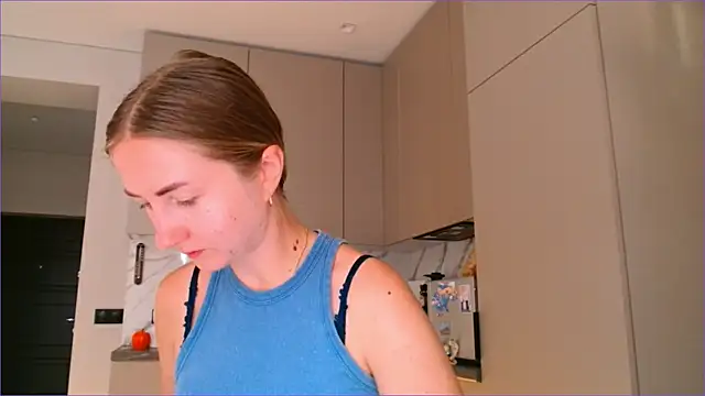 BluueSilk online show from November 3, 6:39 am