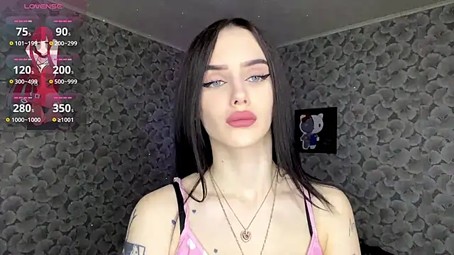 IeshaOsorio online show from April 9, 6:30 am