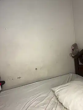 Isalove99 online show from February 25, 1:42 pm